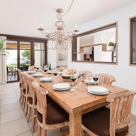 Willa Karat Atlantida