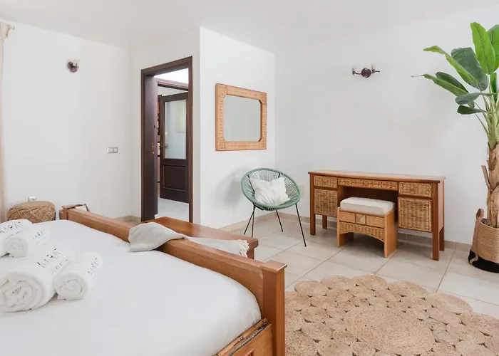 فيلة Karat Atlantida