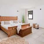 Karat Atlantida Villa