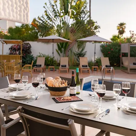 Villa Karat Atlantida *